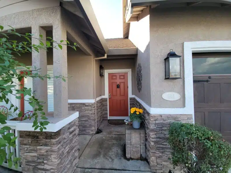 Exterior repaint, S Mills Ave